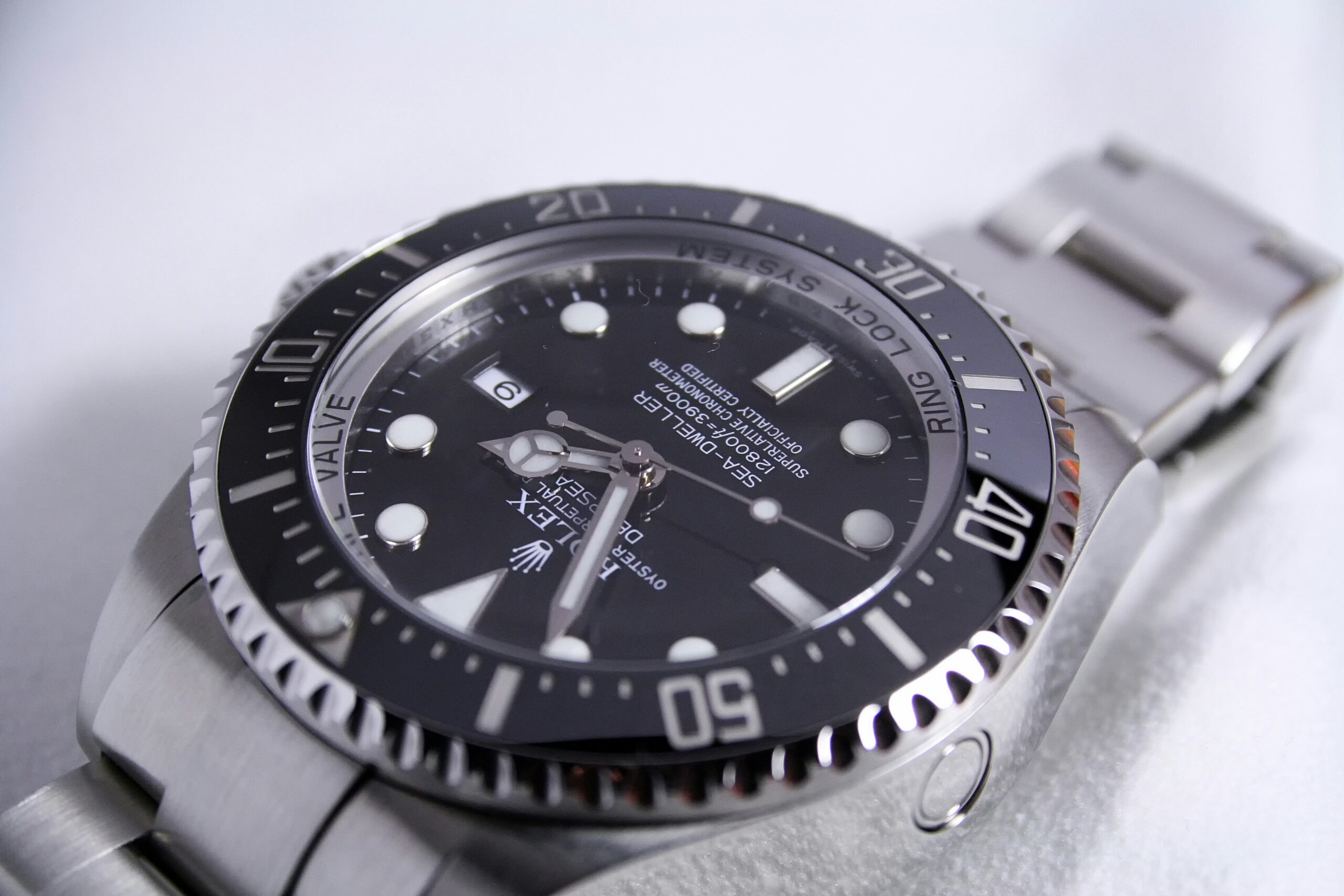 How to Spot a Genuine Pre-Owned Rolex Watch