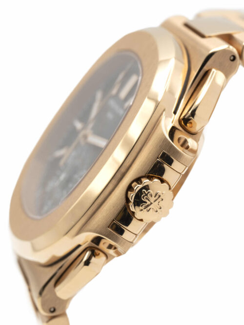 PATEK PHILIPPE  Nautilus 2018