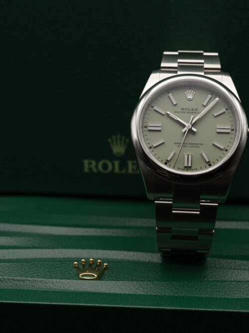 ROLEX Oyster Perpetual 2025