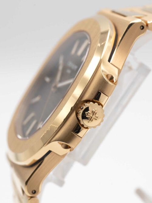 PATEK PHILIPPE  Nautilus 2018
