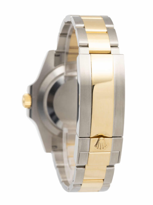 ROLEX Submariner Date 2025