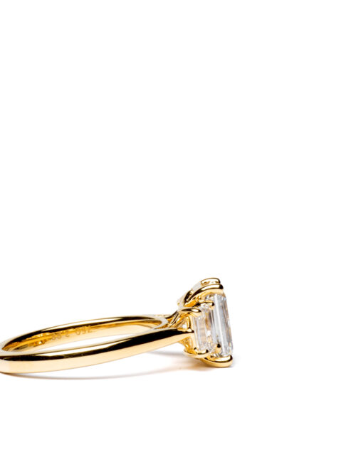 Trotters 18ct Yellow Gold Three Stone Lab Grown Diamond Ring Three Emerald Triolgy