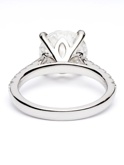 Trotters Platinum 4ct Brilliant Round Lab Grown Diamond Ring With Diamond Set Shoulders