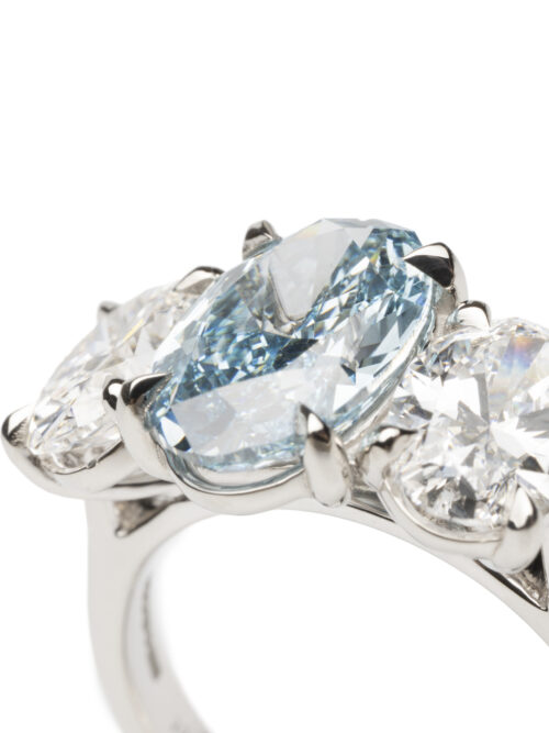 Trotters Platinum 2.61ct Oval Fancy Lab Grown Diamond Ring With Oval Shoulders 2.01ctct