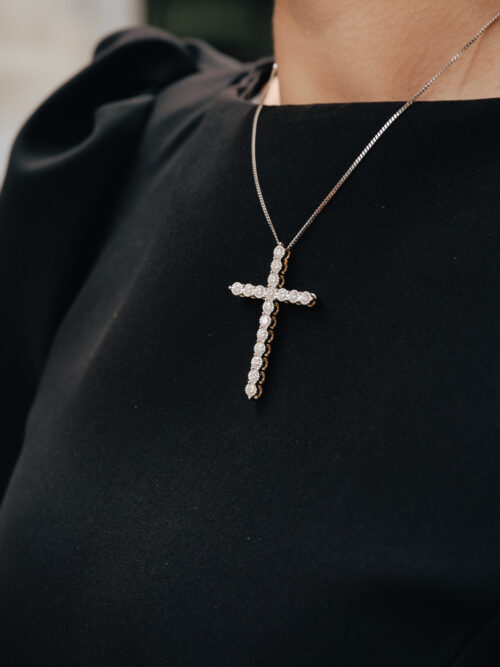 Trotters 9ct Yellow Gold 2ct Natural Diamonds