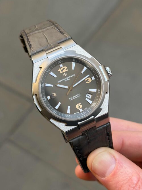 VACHERON CONSTANTIN OVERSEAS  2016