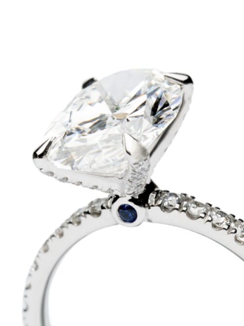 Trotters Platinum 3ct Lab Grown Oval Diamond Ring With Diamond Set Shoulders And Diamond Claws