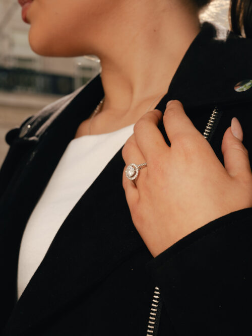 Trotters Platinum Single Stone Lab Grown Diamond Ring Brilliant Round With A Diamond Halo And Shoulders