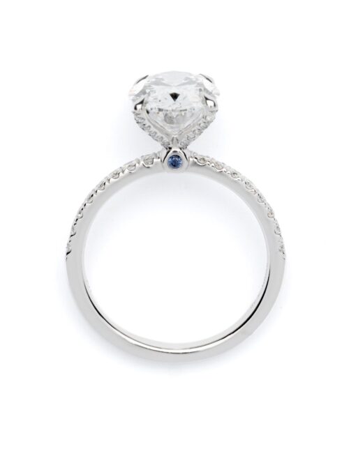Trotters Platinum 3ct Lab Grown Oval Diamond Ring With Diamond Set Shoulders And Diamond Claws