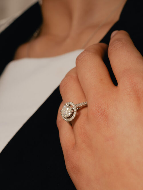 Trotters Platinum Single Stone Lab Grown Diamond Ring Brilliant Round With A Diamond Halo And Shoulders