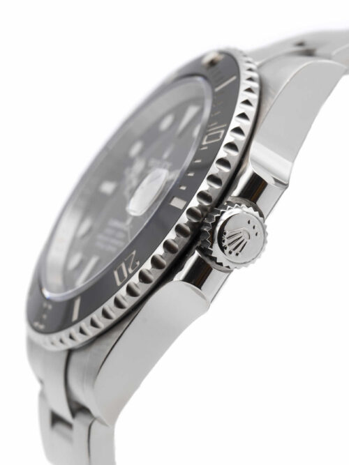 ROLEX Submariner Date 2025
