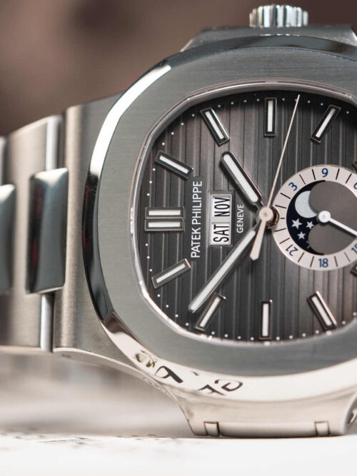 PATEK PHILIPPE  Nautilus 2014