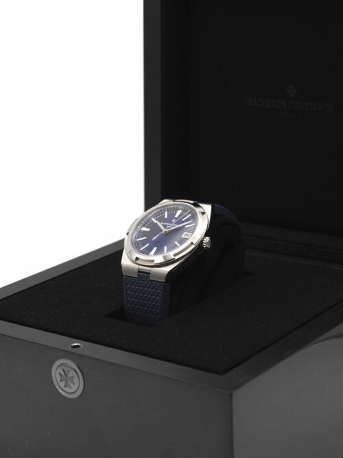 VACHERON CONSTANTIN OVERSEAS 2023