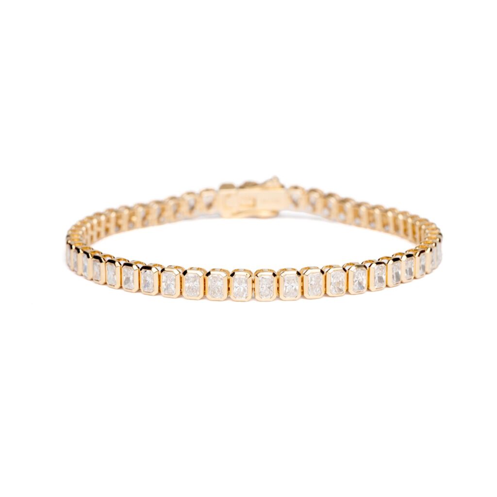 Trotters 9ct Yellow Gold 6ct Radiant Cut Lab Grown Diamond Rubover Bezel Set Bracelet