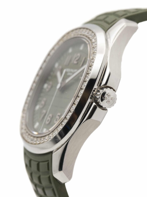 PATEK PHILIPPE  Aquanaut 2022