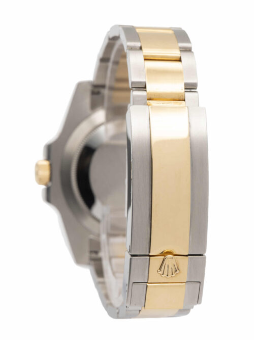 ROLEX Submariner Date 2011