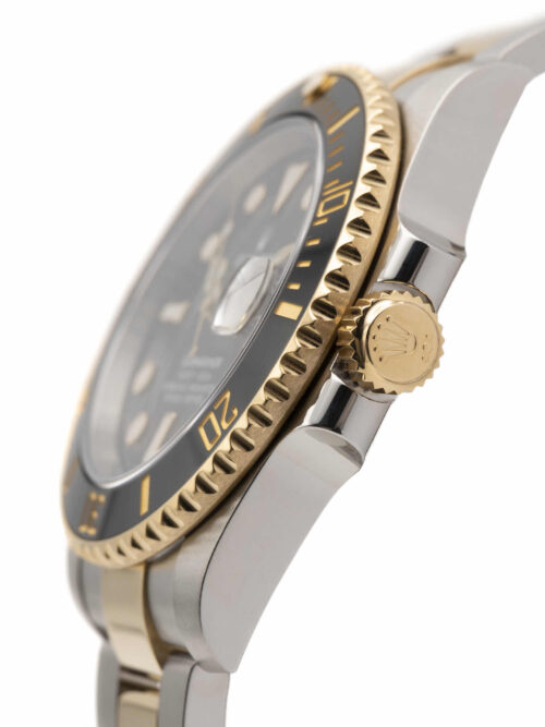 ROLEX Submariner Date 2019